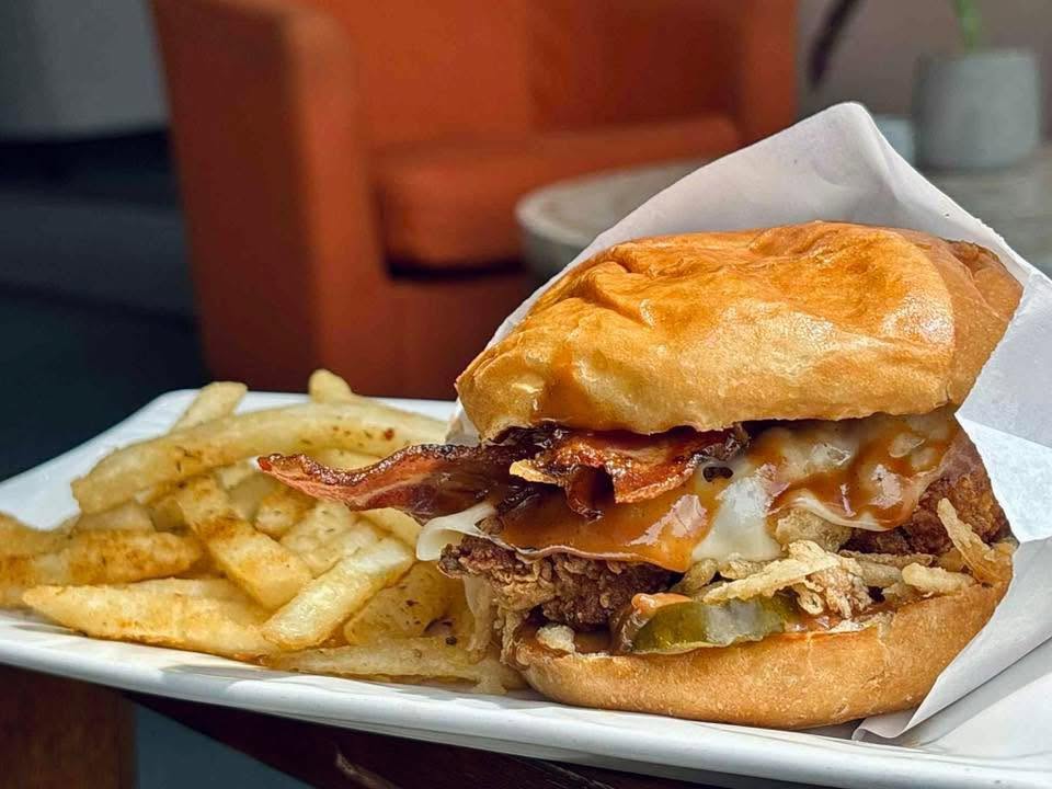 Chicken BBQ Burger